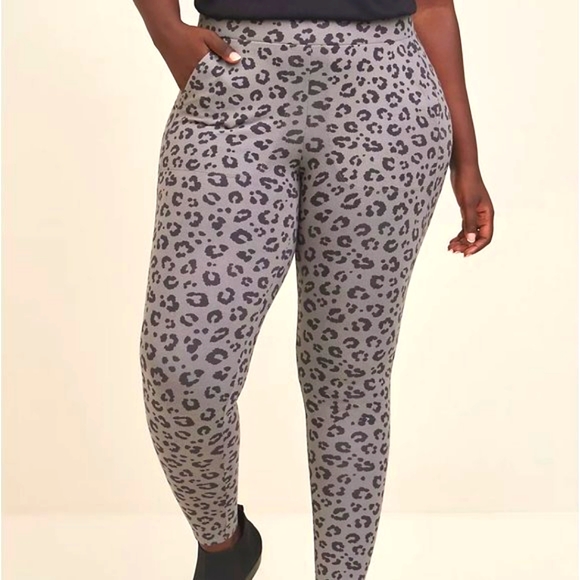 ❤️NWT VINTAGE TORRID LEGGING WITH POCKETS - LEOPARD ANIMAL PRINT - PLUS SIZE - Picture 12 of 14